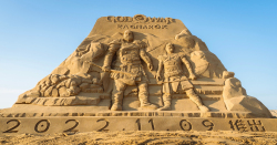 PlayStation Taiwan đăng video quá trình xây dựng bức tượng God of War Ragnarok bằng cát